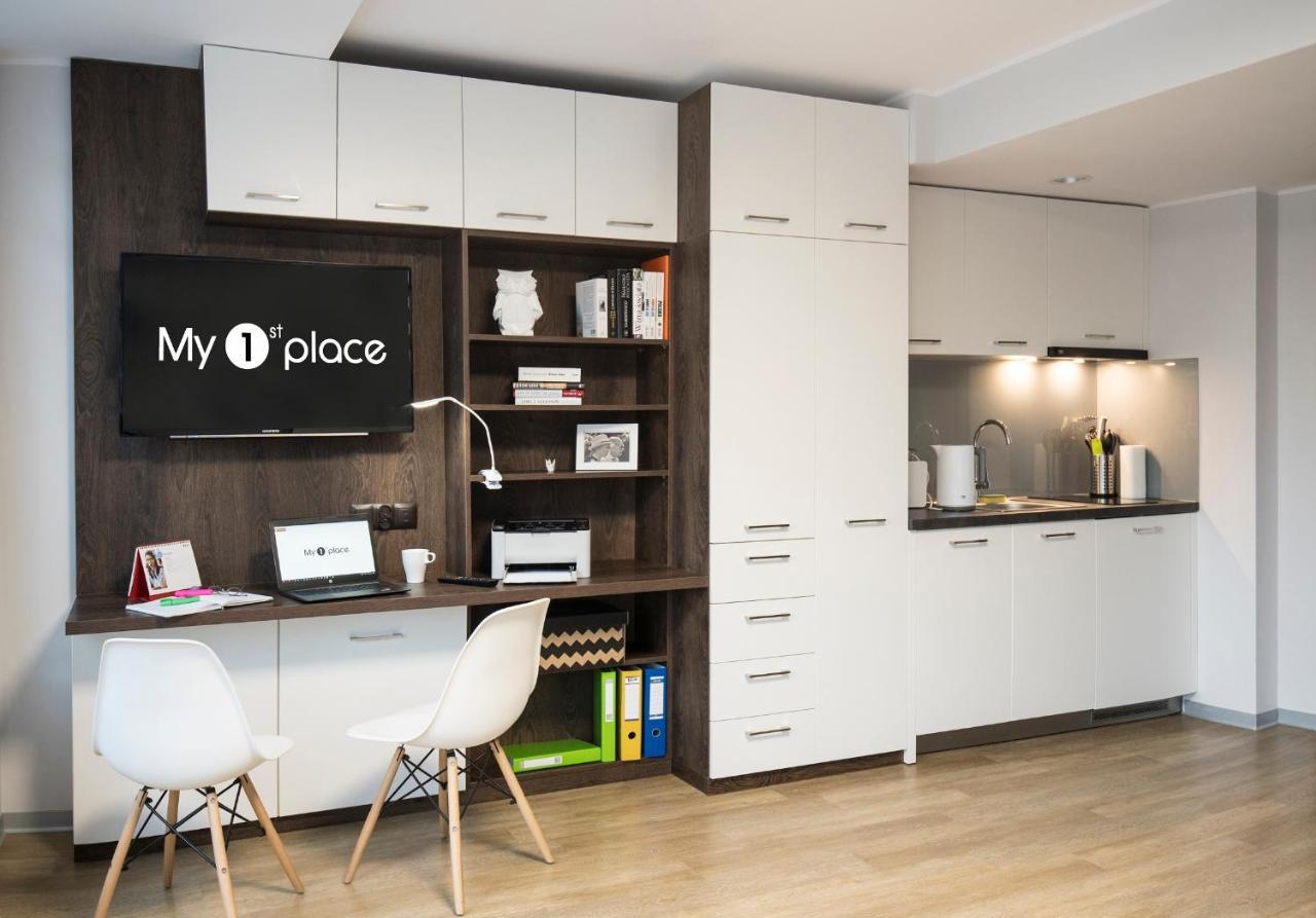 My 1St Place Poznan Aparthotel Екстериор снимка