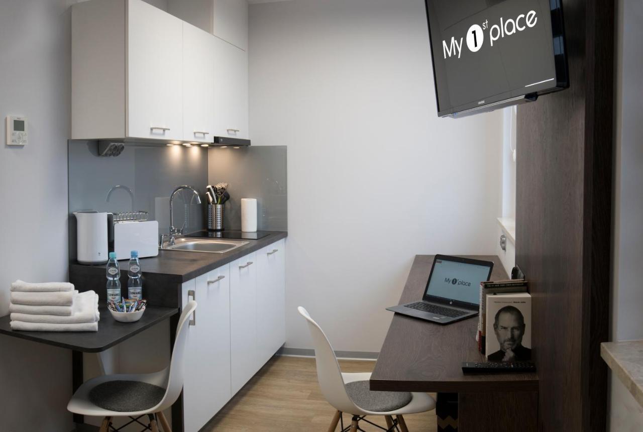 My 1St Place Poznan Aparthotel Екстериор снимка