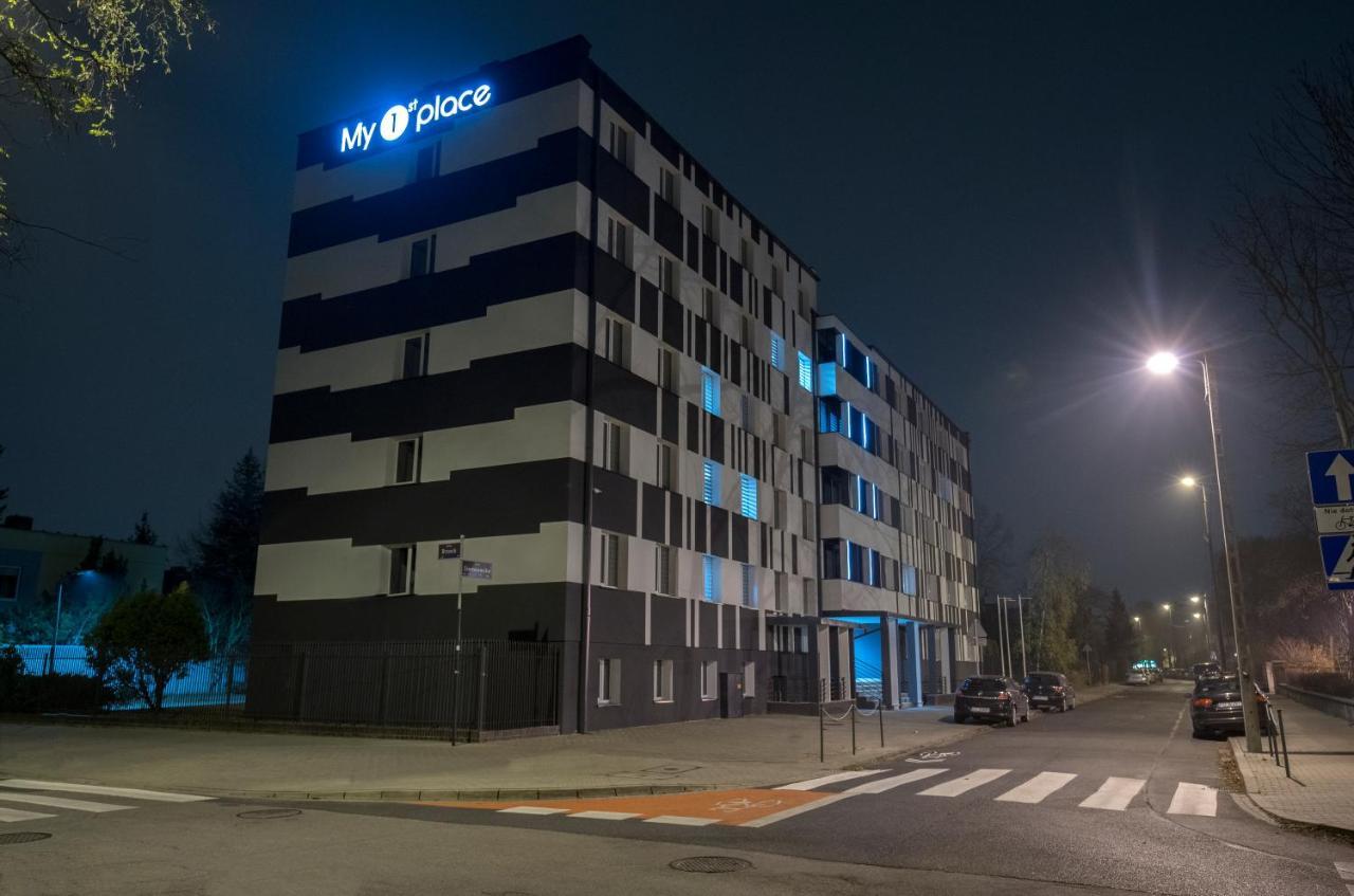 My 1St Place Poznan Aparthotel Екстериор снимка